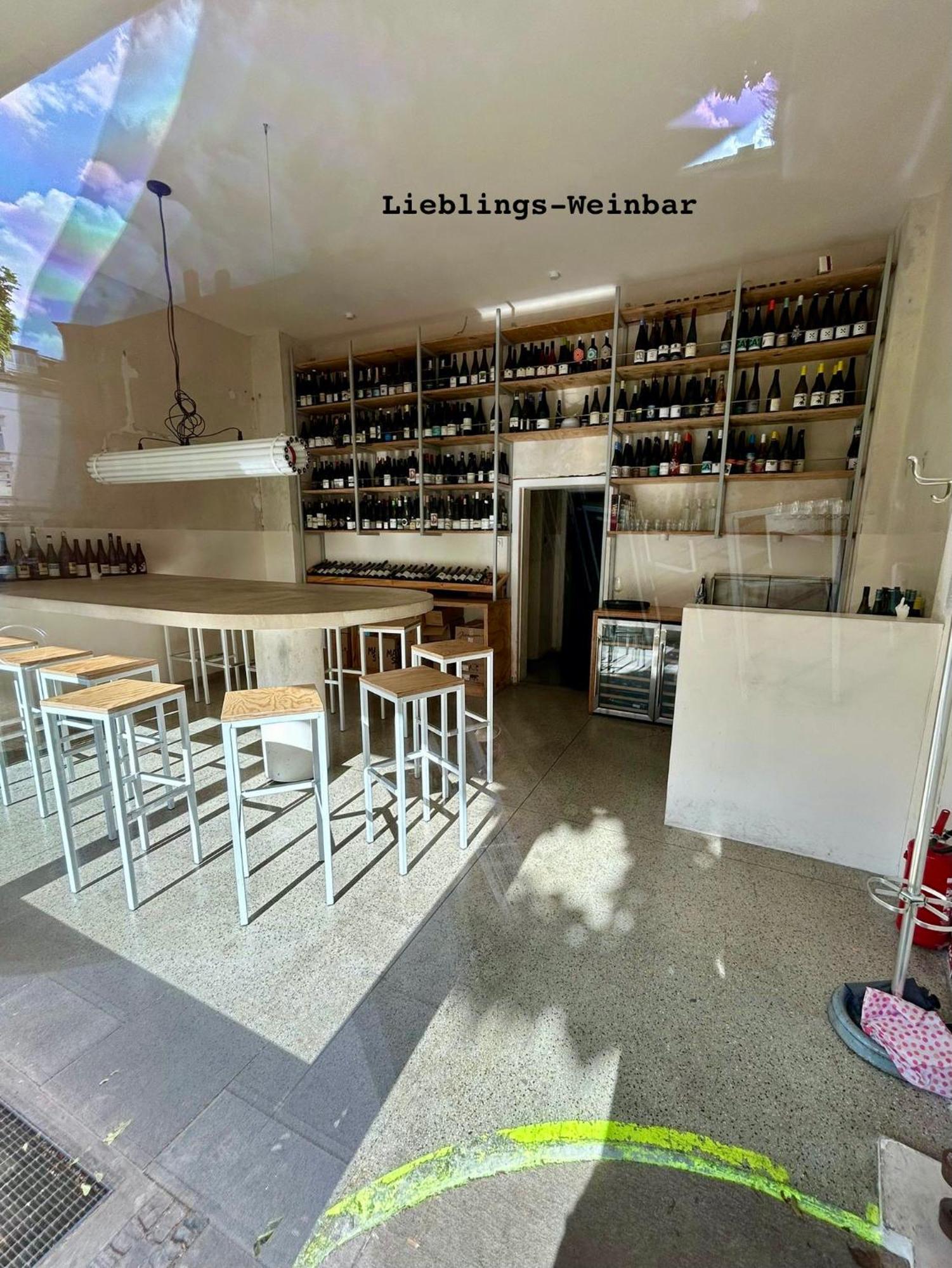 Feelslikehome - Urbane Altbauwohnung Mit Dachterasse& Parkplatz Apartment